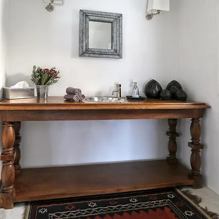 Manita Villa Ioulis