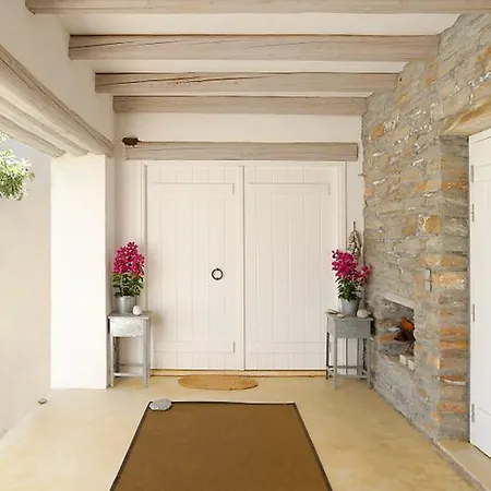 Manita Villa *
